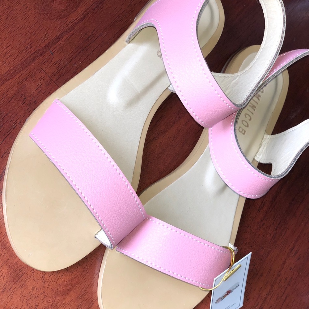 Leather sandals